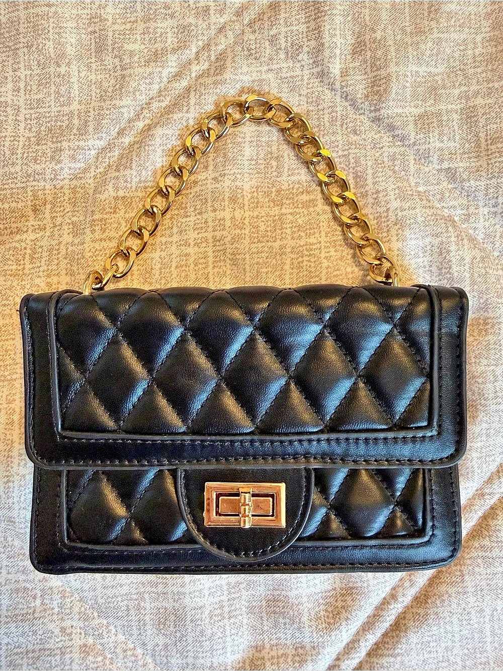 Tiny Treats Small Quilted Chain Bag